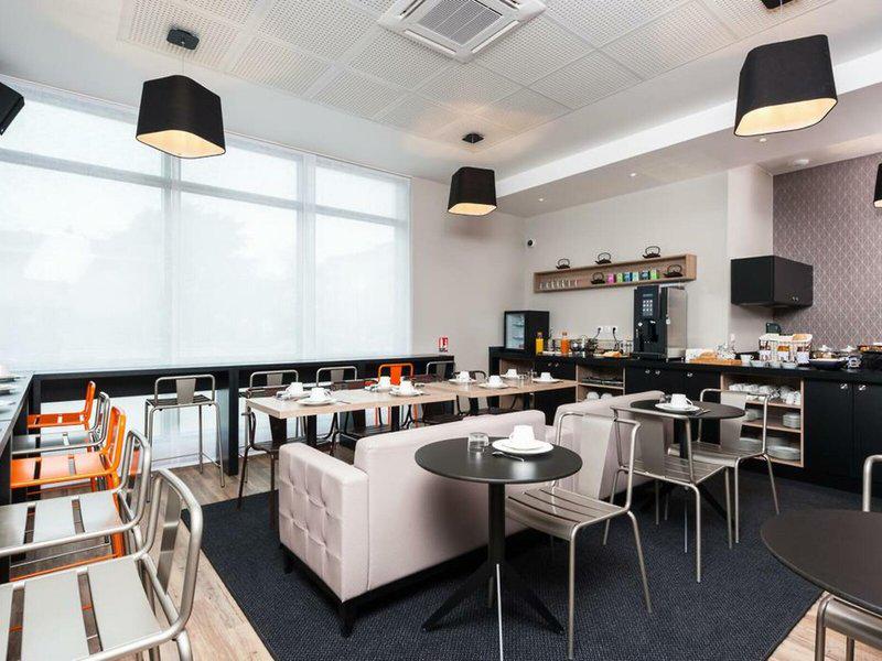 1BAFFC25EE2010B814F7E560F96B3438