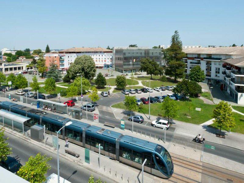 F8F530621CA7070BE739B9CE16C2511F