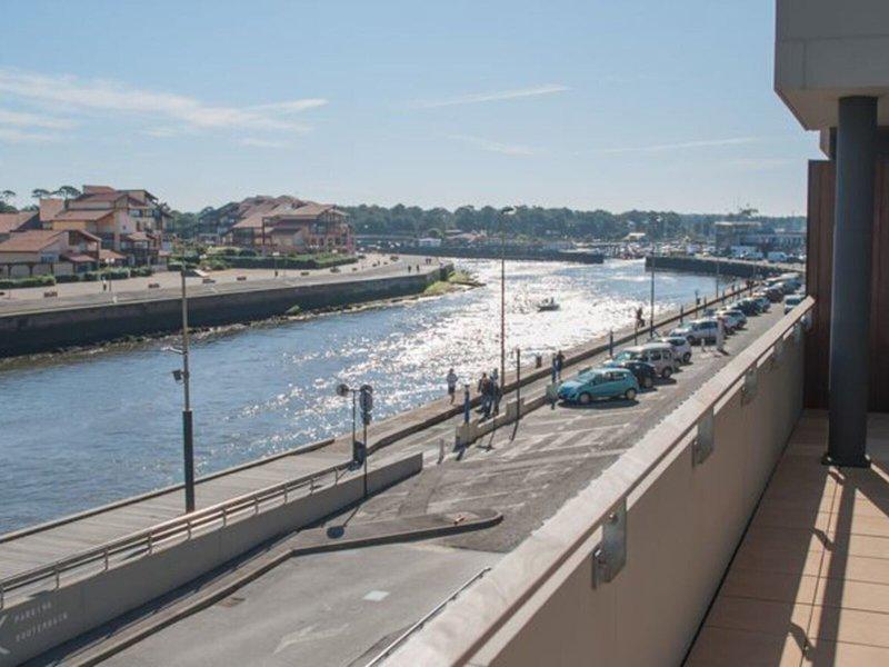 56EFE06E16B99ABDAAC005D1A70F05D5