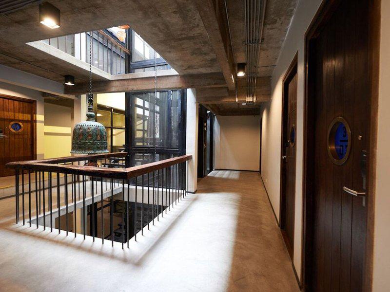 02F5390E949450E7A35E7C491F8117ED