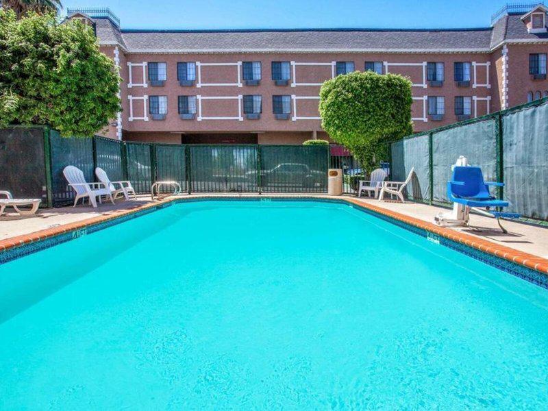 E1710BD900DEFDC48AFE08A7364BD9C9