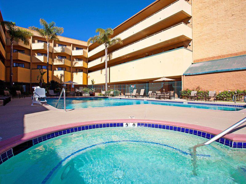 FE0DF486E8A426E1F932C5DCD08A3F09