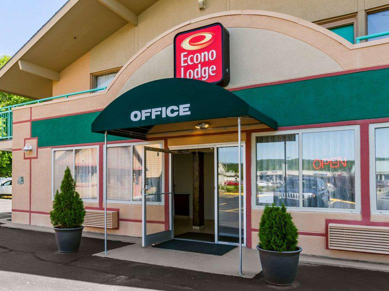 BD7F81E40D9724375C83C78843340261