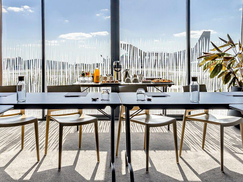 9926B8ECAD152E92F4E219F4D076518D