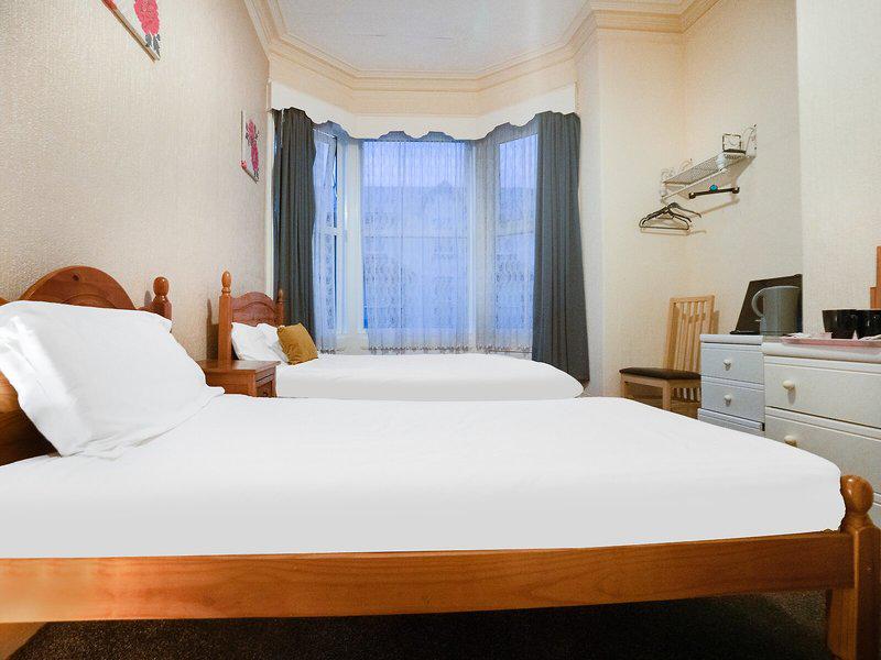 D904AC0EBF6E22B2A2C56E63F41B6E41