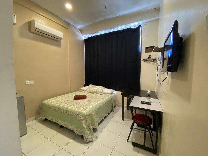 51B46F902160F8A18AFF4D49419269CD