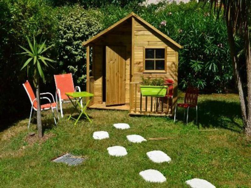 201C0596F0EF95ADE1C4256FC31AC0AB