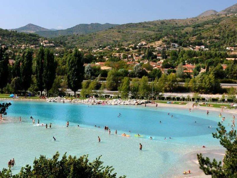 F519D5BF308D5359EE3E4F16794ABBBF