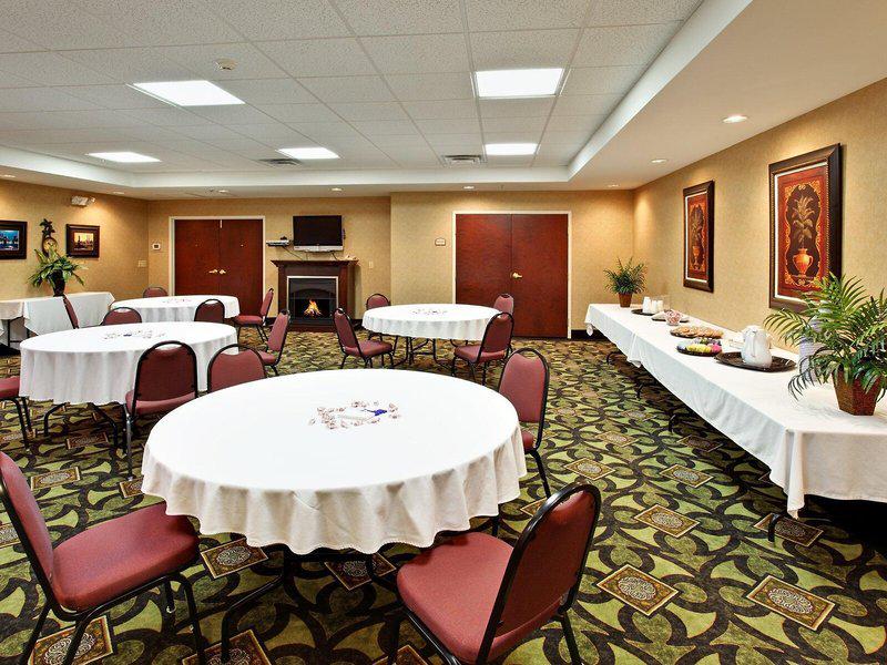 AE9CA1836FBFDDED80C103F751AEF00C