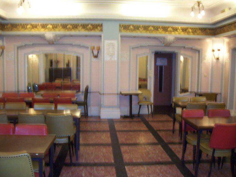 B81974C158CEADEB8C1ACEC8C7948559