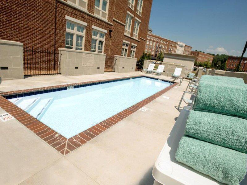 BF67DD5866C0FB20E48F0FAD5CCB1633