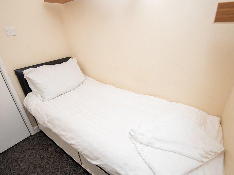 EE72A2CC4BD858D96950EEC7351DFEFA