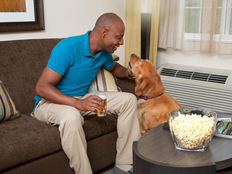 40AB03C6BAC6910AE5EB941E58FC91E7