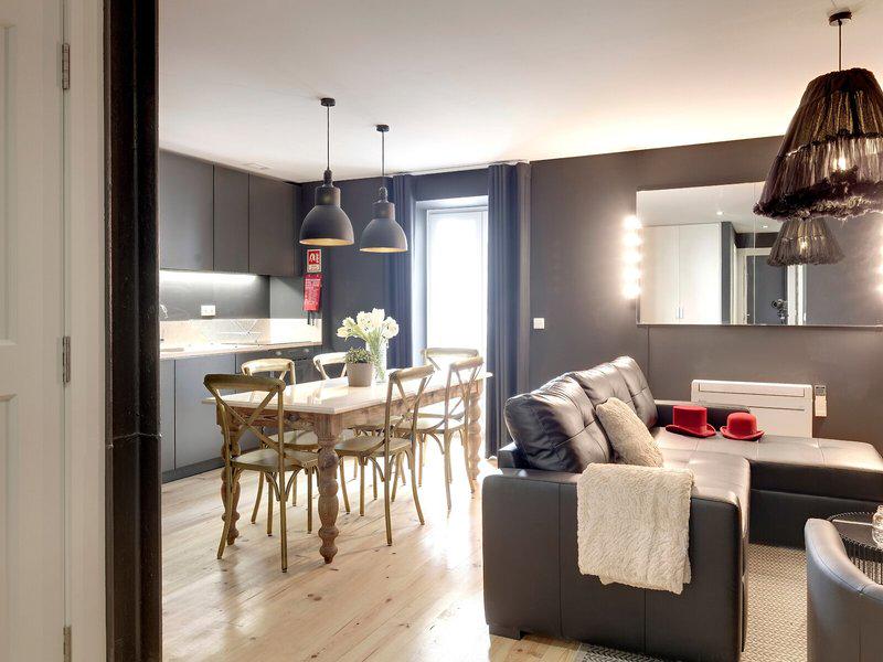 E051EFD387357BCCEB76DF5A11B101B0