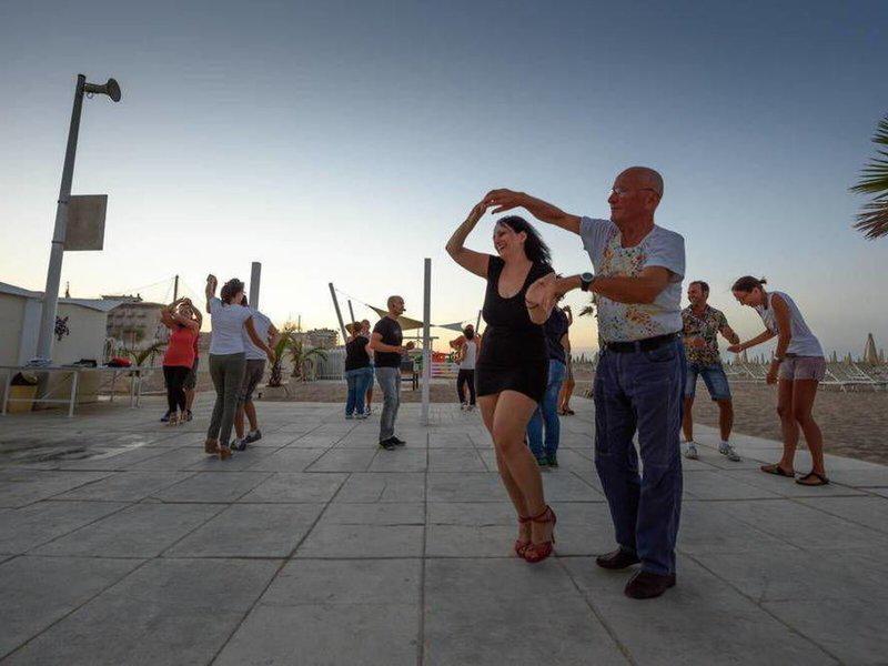 2BCCAC2E8A43035330BDA5A0D003CC54