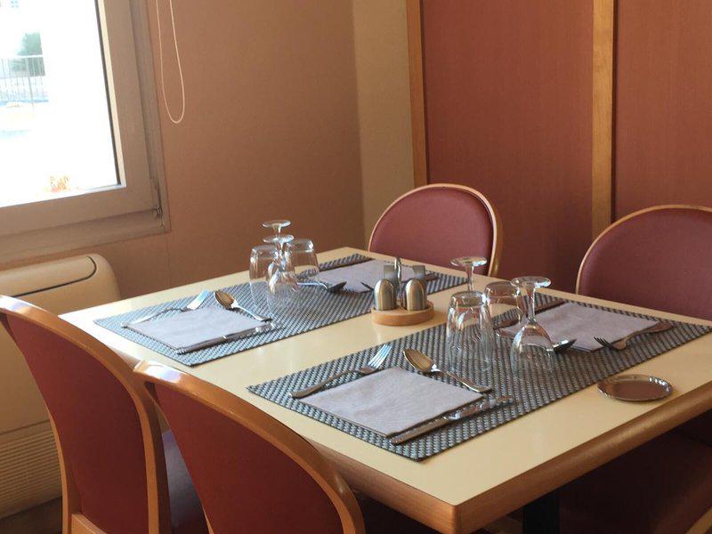 A60EEF8B2AE6C311DF6ACD8A3BF41183