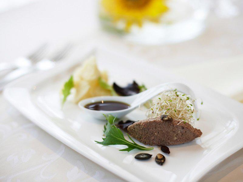 BF64E894300327CAAA9371CDA7C02237