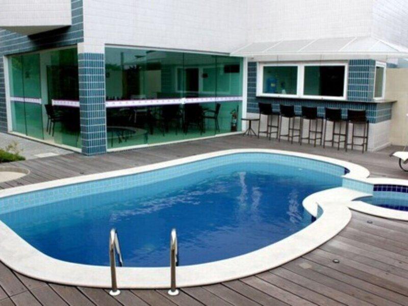 DC2B71590424021F4DA1F99D63585C27