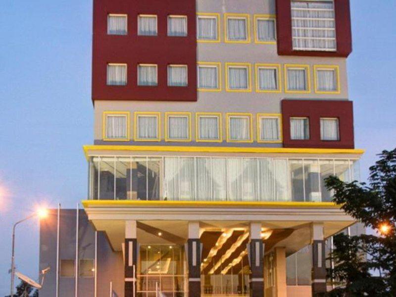 923475B9DBEB9717C5BE8D19777B7803