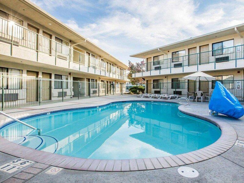 8EFF7189A951D28E4600467F4B69F0D3