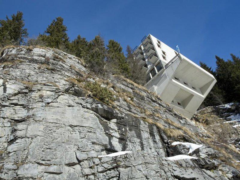 9E3D43AB97F5F5DB3E7A6340D5323E3C