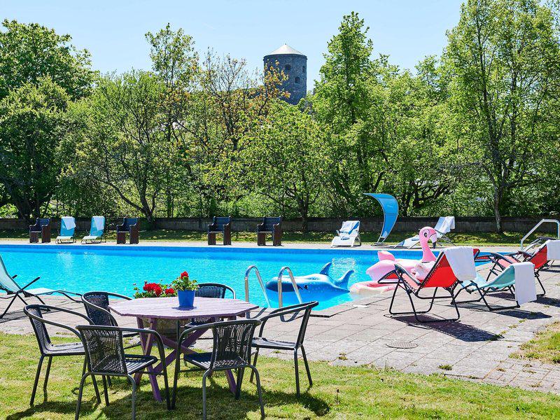 51BC683121CB4519E3D4F1D3B79EC6FF