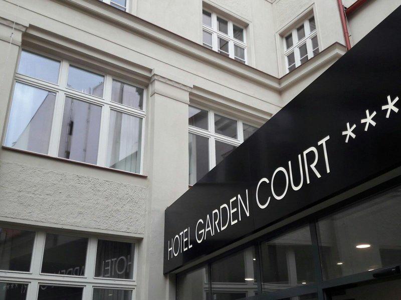 B4F79180CD8F24770A5D68C0891AC9DF