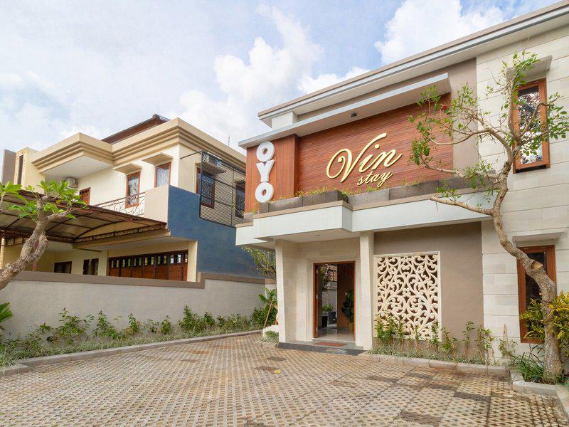 B525DF82E142A6E02A35ACC356693F1A