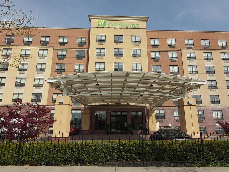 8A979251FC624DCBACF80EBF157082CF