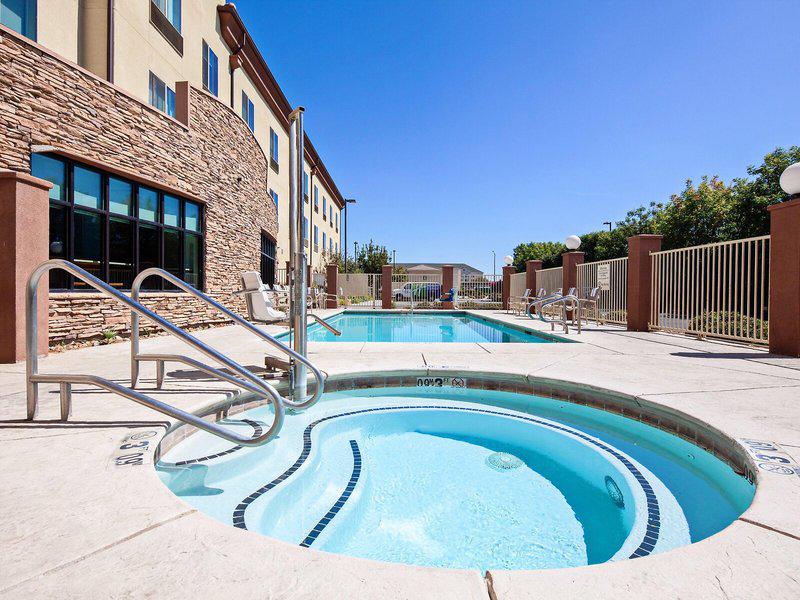 0403F48EE3E18D527CF72BA4BF6E6F9B