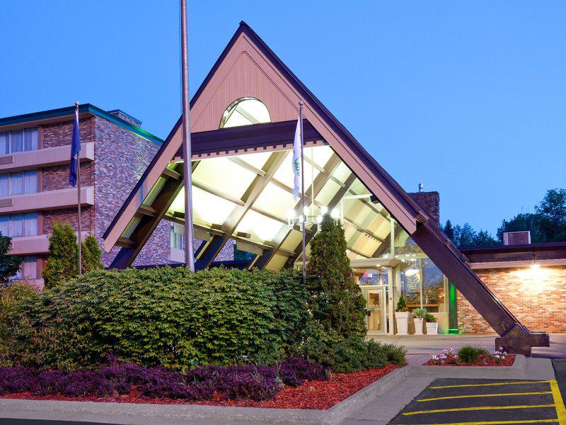 3AC1EFEDD9F0D9754830276117D3B2E2