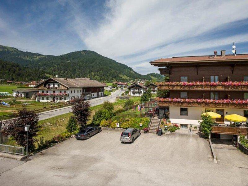 6B8ABFA77F651021ABBBB05516C65245