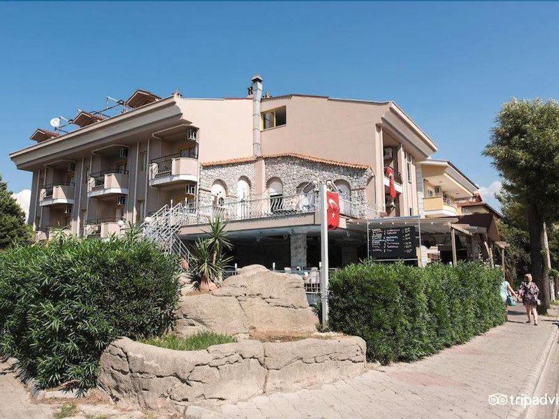 678ECC65DF529849EB845D2B9E324478