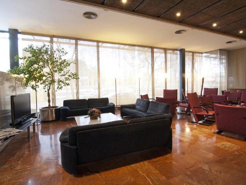 CDF4F8707D3EF54D7A3AC378E0CD19AC