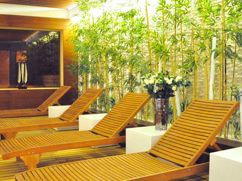 5EECFF7AC25D8E969DE0F53A2937B439