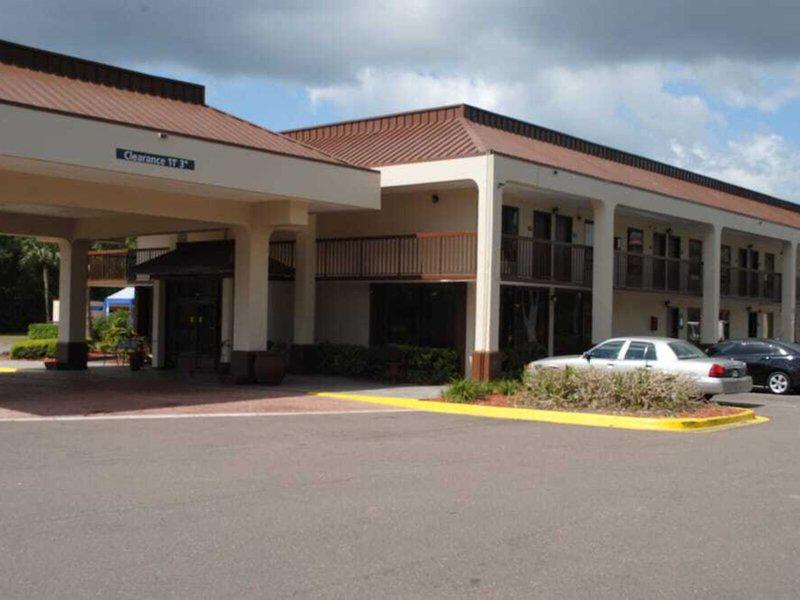 D9C1C08BEBF21BC8D81C68E986EB07FE