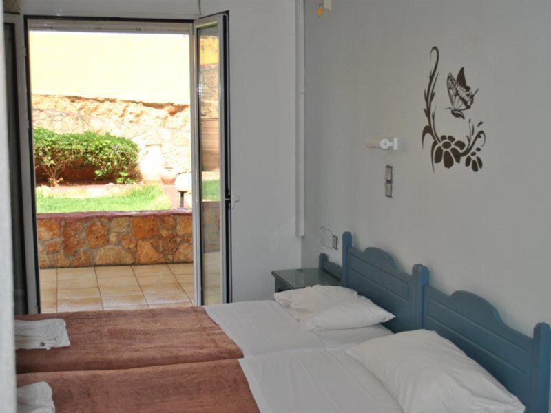 B1CA10E8A09DF08F8CC62CBF41FDBE84