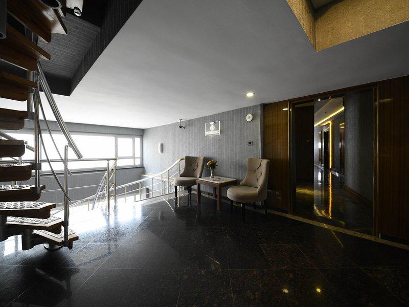 FCD227DE9204F8E6F35CDF137E21F218