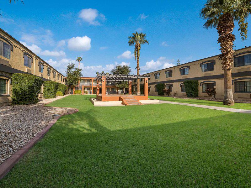 287C84EC64BD1BBC8D68E337D588D052