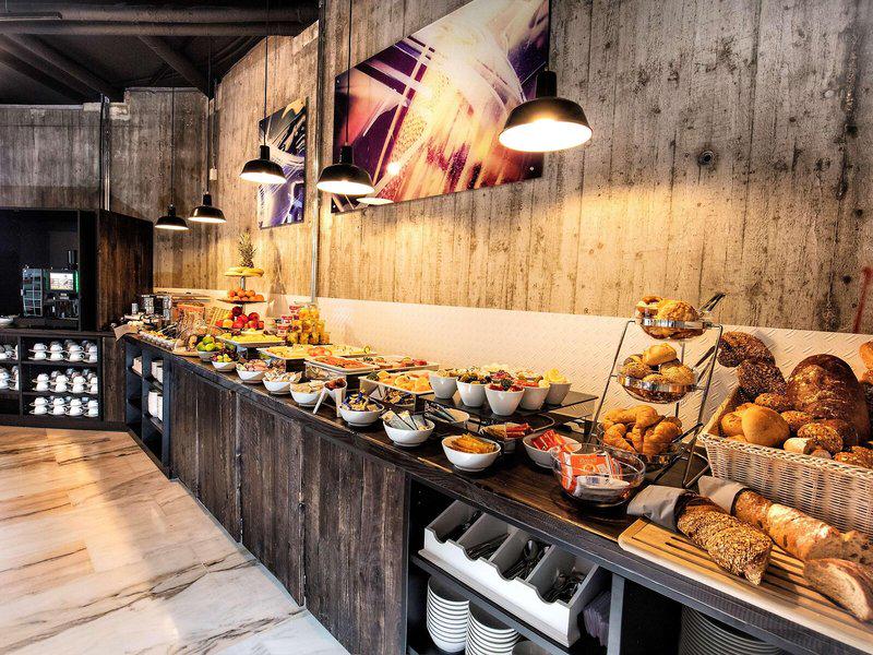 16A217360ADE003A565E9CD0A47CC673