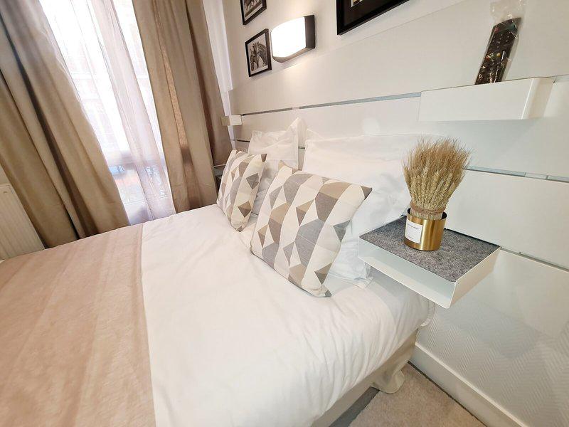 6B76B4D1A7F08B308D20A16CCE9FFFA6