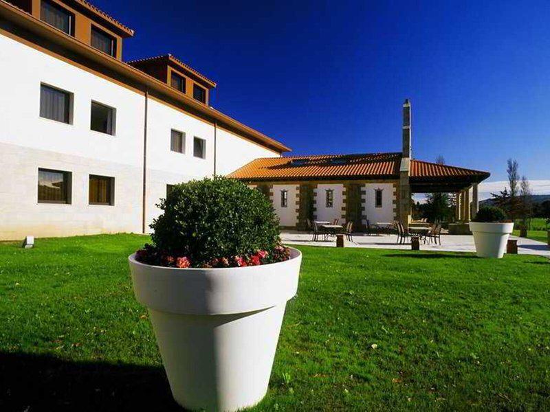 091972CA33370BACD41D85D4A318246F