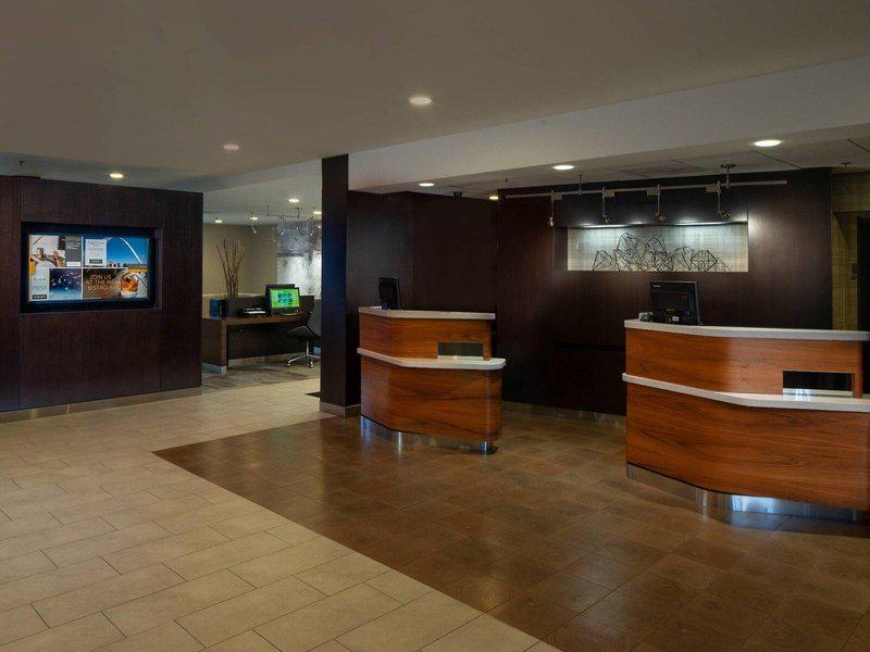 771D0B78A94F7EC2BE05B86D9E5609A6