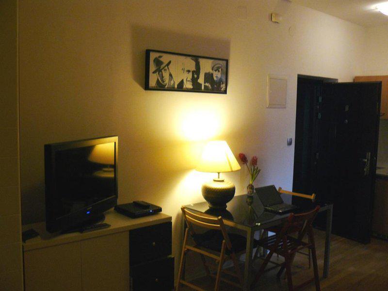 210AD9319B8B20D2FE9426FBE2B9010E