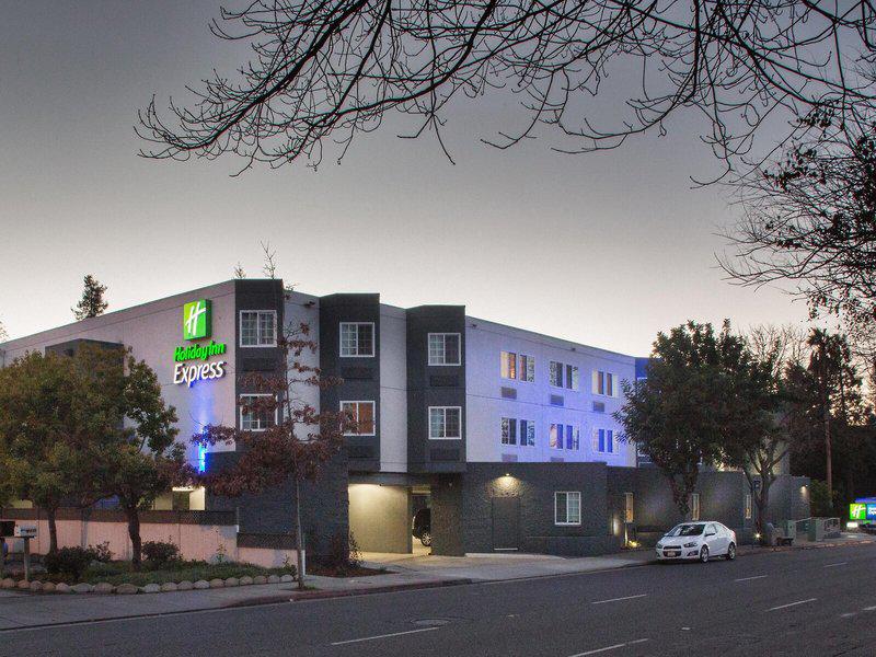 63330AACC49F50EE26BF4B7841C4610D