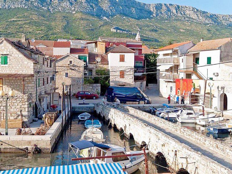 75AB4AA98E22B6B8B47C1A309DB2FEA8