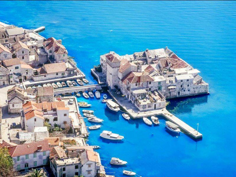 31B4AE876F2DDF6D4F7544202B229702