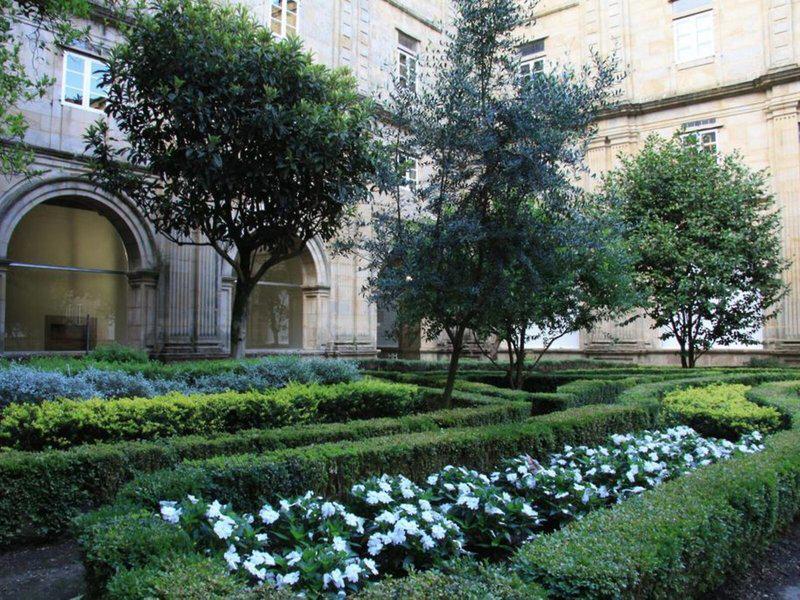 EE40D8431FAE01D9F9AAA979E0D435F2