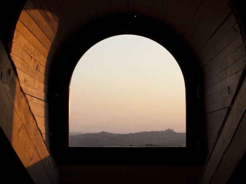 2A5596CABC83182B4CA8B19DF39FEDFF