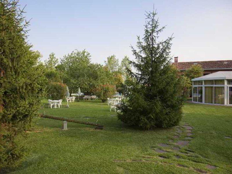 B625D4E9621E870D3405C36F9B141AEE